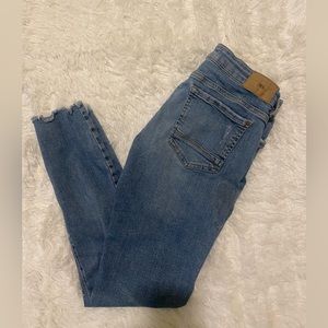 Distressed Jeans - Zara - Women’s Size 4